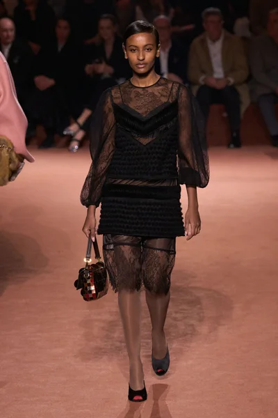 Look 79